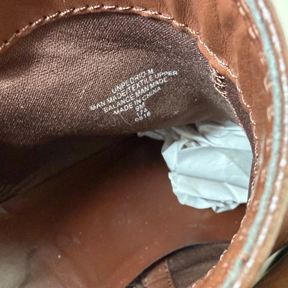 Cognac Brown Ankle Booties Size 9M - Picture 7 of 12